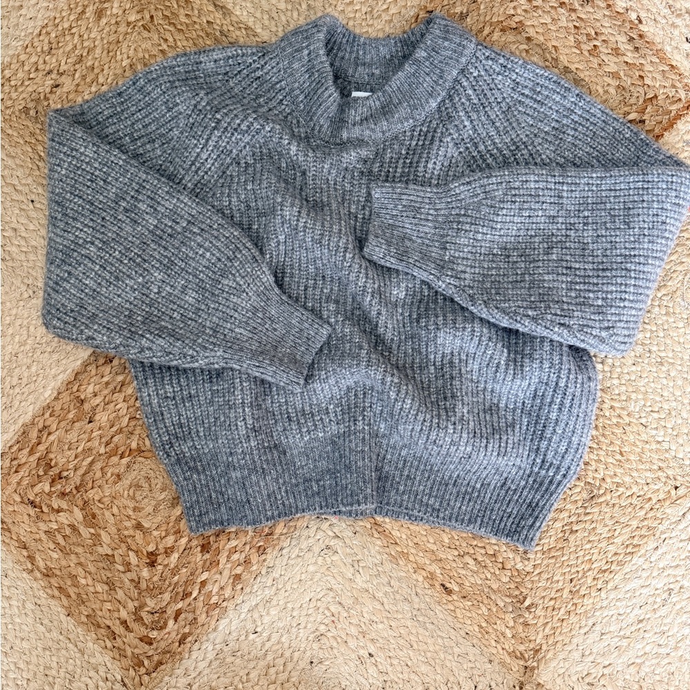 Chunk grey knit sweater